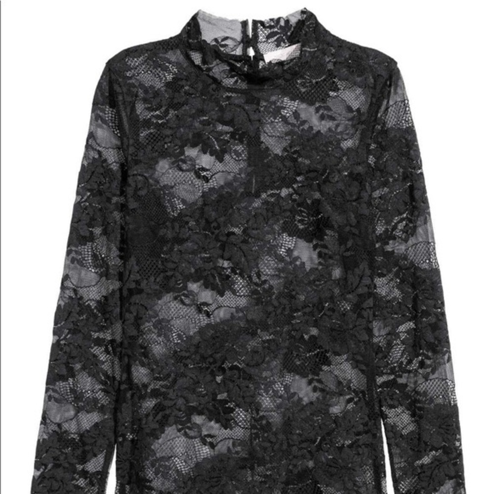 Nicki Minaj x HM LACE TOP